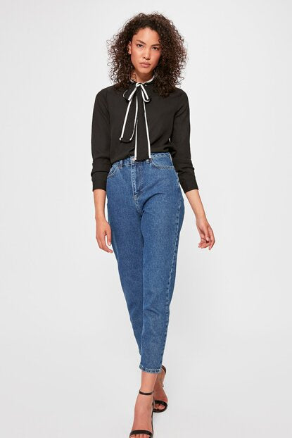 Women's Tie Collar Black Shirt